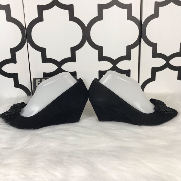 BCBGeneration Black Wedges - Picture 4 of 8